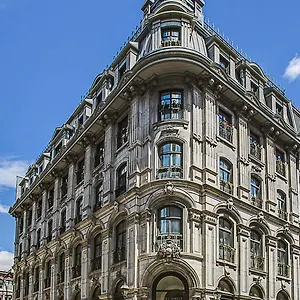 Gault Hotel